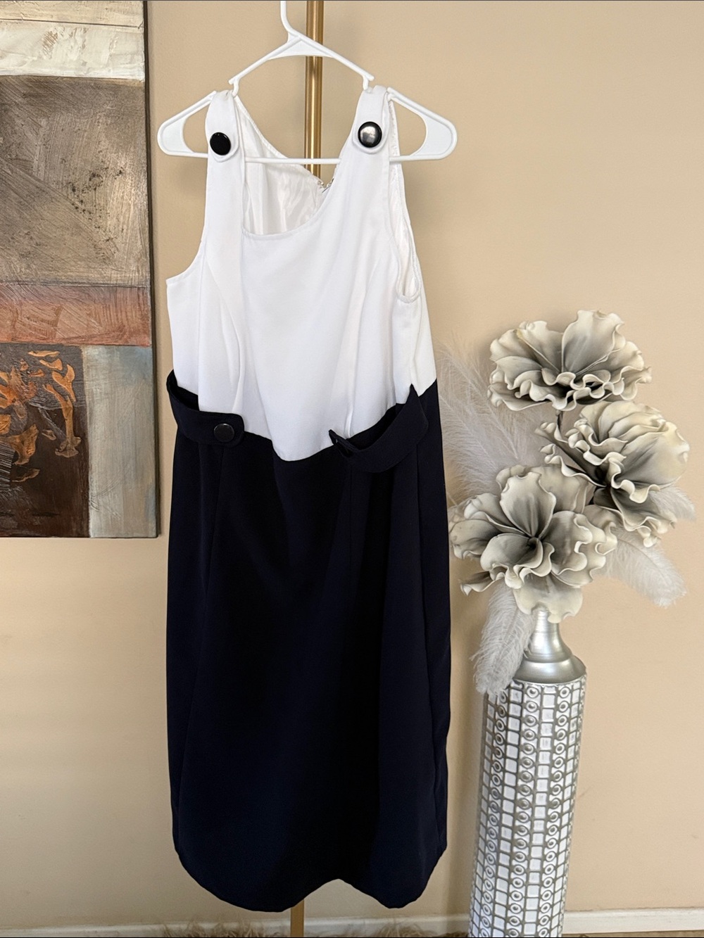 dressbarn White and Black Sleeveless Two-Tone Midi Dress